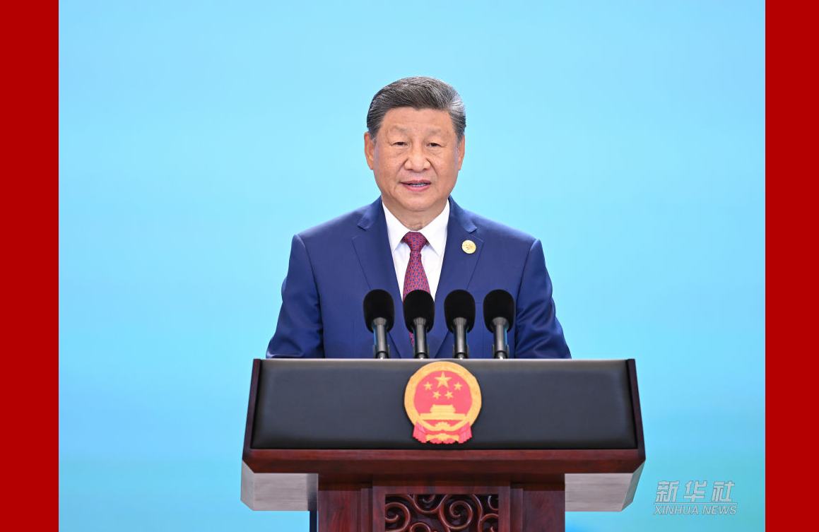 शी चिनफिंग और फंग लीयुएं ने वर्ष 2025 एससीओ शिखर सम्मेलन में उपस्थित अंतर्राष्ट्रीय अतिथियों के लिए स्वागत भोज आयोजित किया