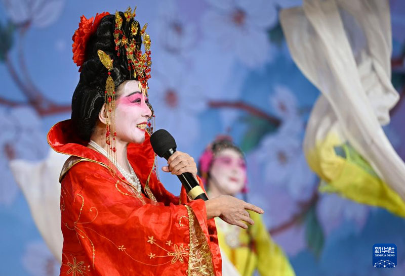 शिनजियांग: वरिष्ठ नागरिकों द्वारा परंपरागत नृत्य की झलक