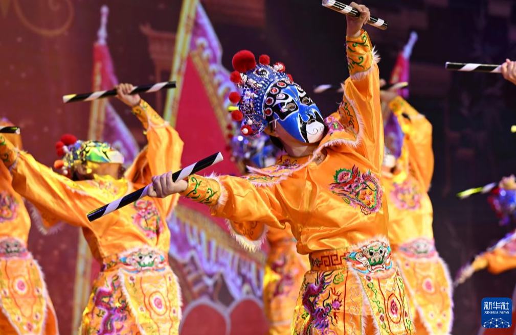 शिनजियांग: वरिष्ठ नागरिकों द्वारा परंपरागत नृत्य की झलक