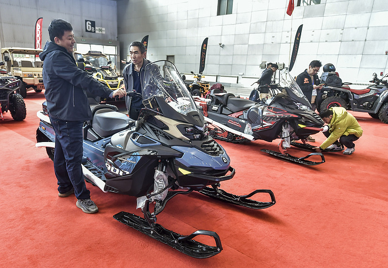 शिनजियांग उरुमची: उन्नीसवाँ शिनजियांग शीतकालीन प्रदर्शनी रंगारंग और भव्य