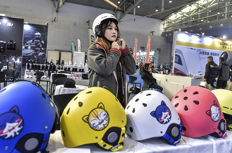 शिनजियांग उरुमची: उन्नीसवाँ शिनजियांग शीतकालीन प्रदर्शनी रंगारंग और भव्य