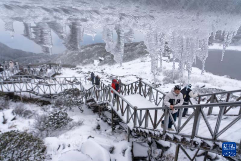 युनान दाली का चांगशान: बर्फ़ीली वादियाँ पर्यटकों के आकर्षण का केंद्र बनीं