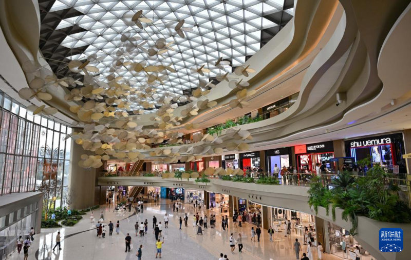 हैनान में शुल्क-मुक्त नीतियों के उन्नयन से उपभोग में निरंतर तेजी