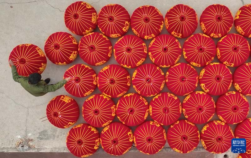 हेबेई शिजिआजुआंग:गाओचेंग महल दीपक की शीघ्र तैयारी