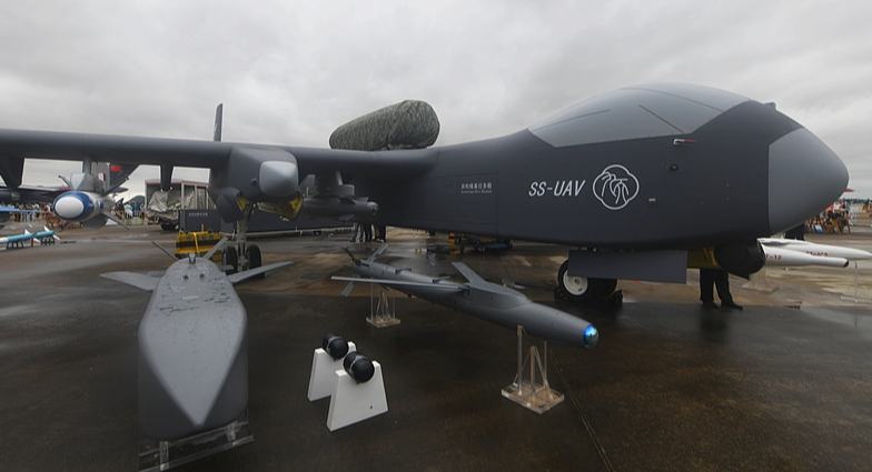 चीन के "जिउथ्येन" यूएवी ने अपनी पहली उड़ान सफलता से पूरी की