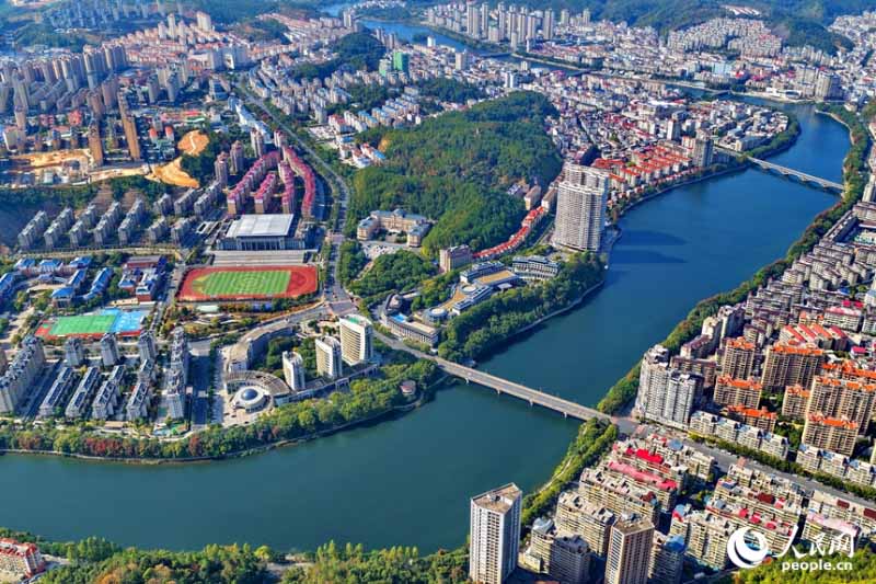 जियांग्शी शांगयोऊ: पहाड़ और नदियों के बीच बसा, चित्रवत छोटा शहर