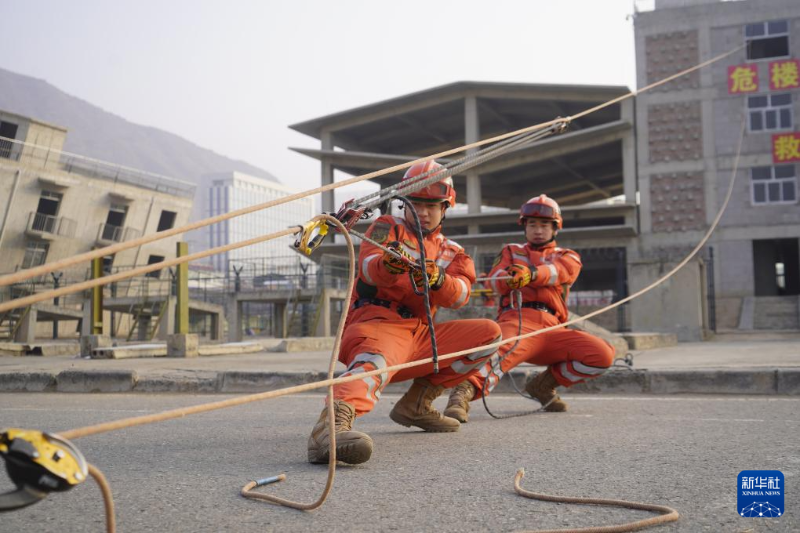 नए वर्ष में युद्धकुशलता बढ़ाने के लिए सैन्य प्रशिक्षण अभियान शुरू