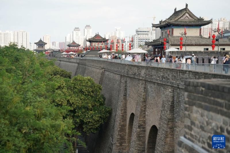 शीआन की प्राचीन नगर-प्राचीर के डिजिटल संरक्षक