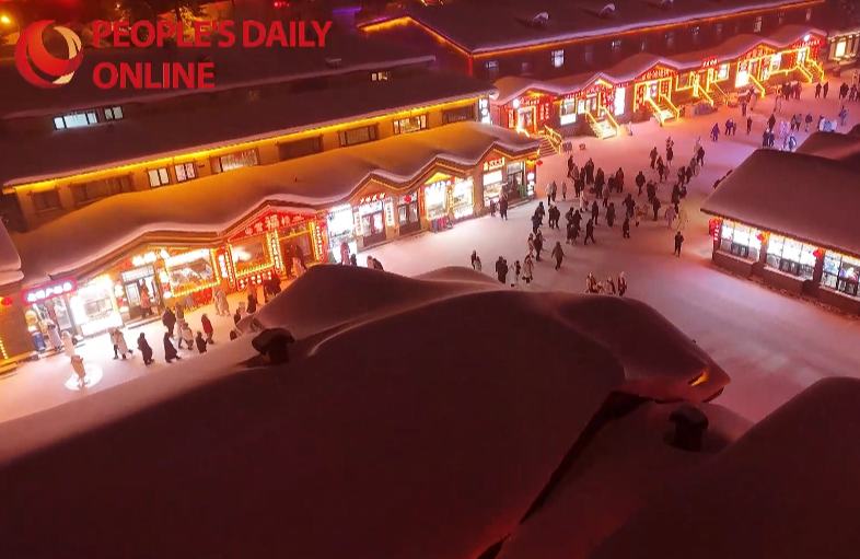 हिम-ग्राम के मेले की रौनक, पूर्वोत्तर की रातों की जीवंत चहल-पहल का अनुभव