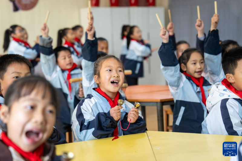 “मेलोडिका-केंद्रित बहु‑वाद्य समन्वित शिक्षण पद्धति” से ग्रामीण प्राथमिक छात्रों की संगीत क्षमता में वृद्धि