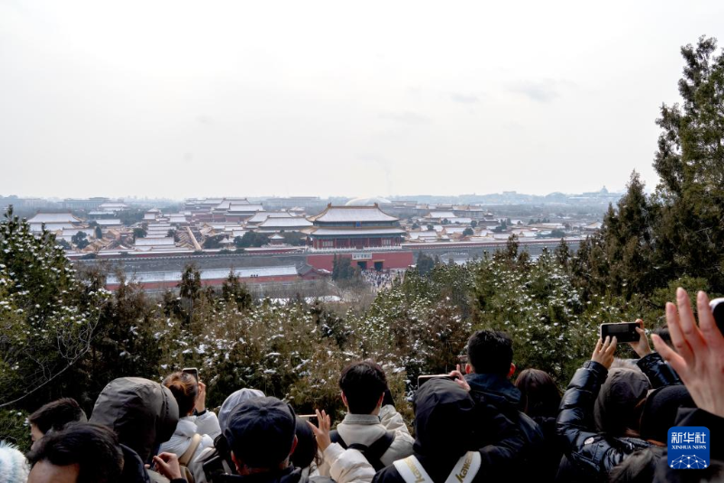 हिमपात के बाद पेइचिंग शहर की मनोहारी झलकियाँ