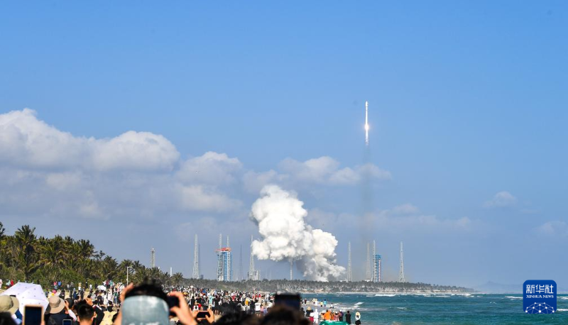 चीन ने इंटरनेट उपग्रहों के 19वें समूह का सफल प्रक्षेपण किया