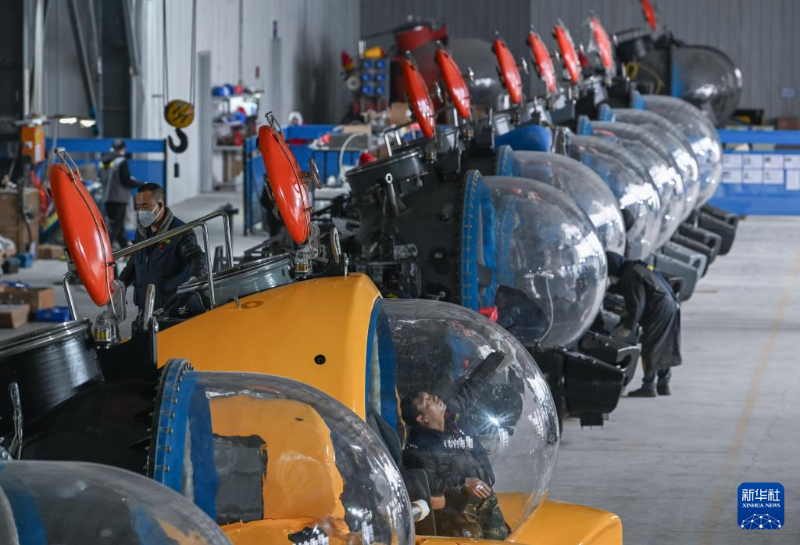 चोंगछिंग में निर्मित मानवयुक्त पर्यटन पनडुब्बी का आपूर्ति-पूर्व परीक्षण सम्पन्न