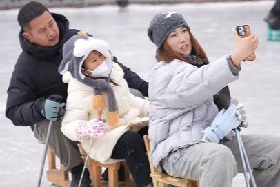 चाइना बज़: बर्फ़ीली चमक में पेइचिंग की खोज