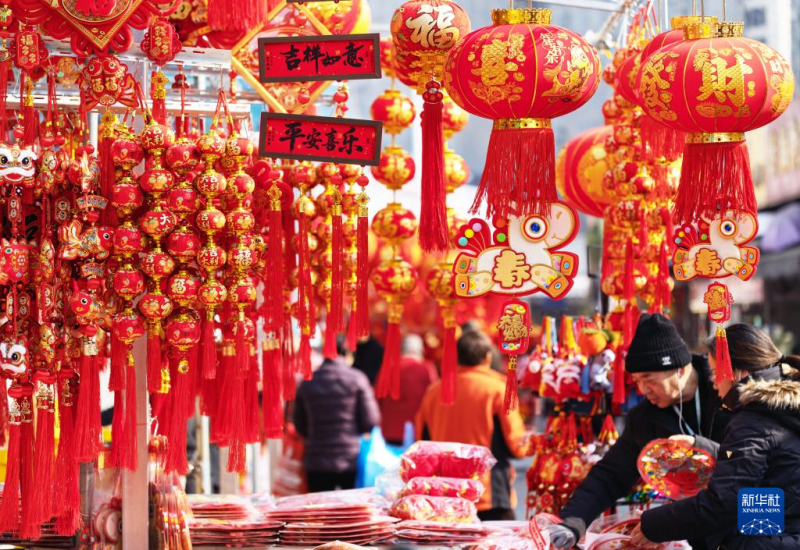 स्प्रिंग फ़ेस्टिवल के आगमन से उत्सव का माहौल गहराया