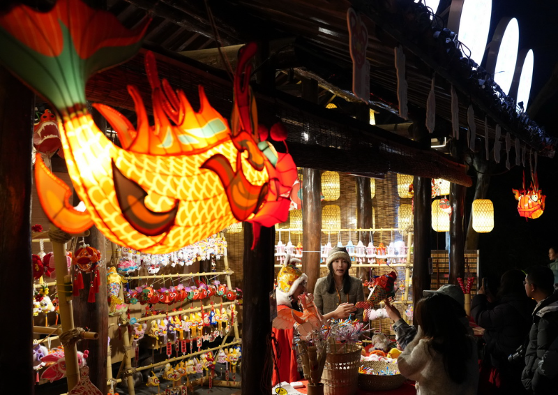 हांगझोउ : शीशी दीप-महोत्सव का शुभारंभ