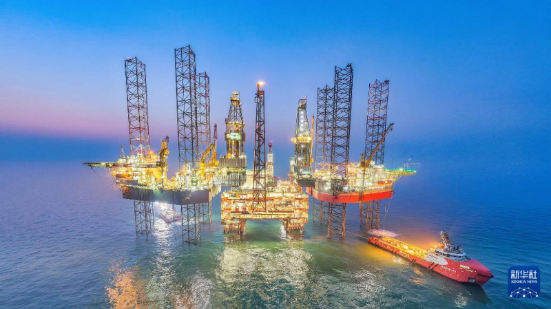 छुट्टियों के बाद कारखानों में रौनक, उत्पादन शुरू