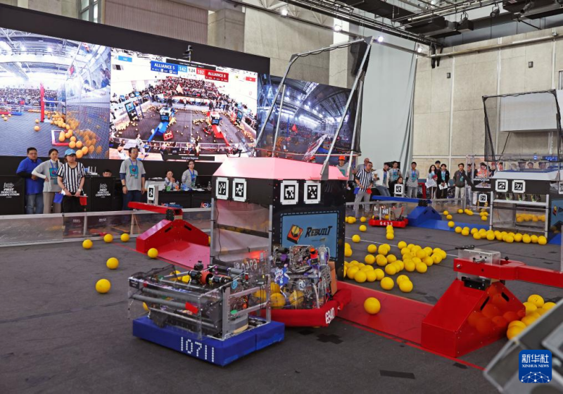 रोबोटिक कौशल प्रतियोगिता में चीन और विदेशी युवा शांगहाई में आमने-सामने