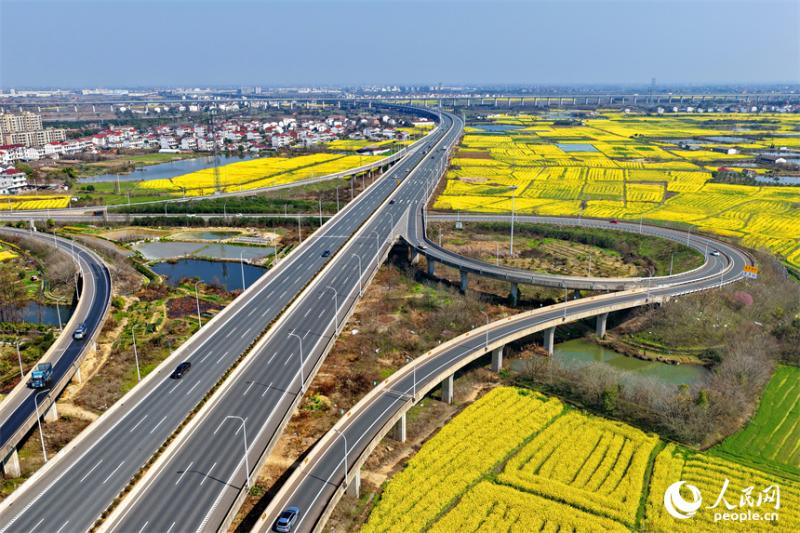 चियांग्शी प्रांत में नानचांग: सुगम मार्गों पर प्रकृति का मनमोहक संगम