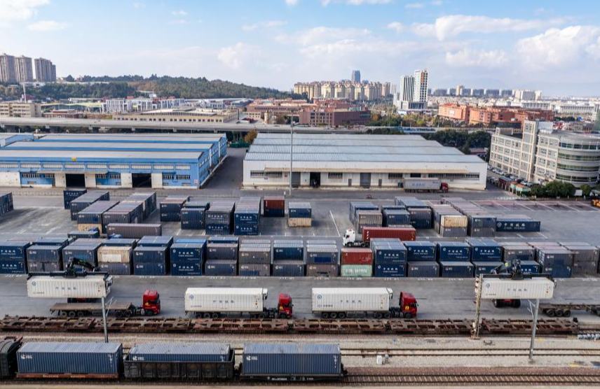 चीन-लाओस रेलवे का सीमा-पार माल व्यापार 80 अरब युआन के पार पहुँचा