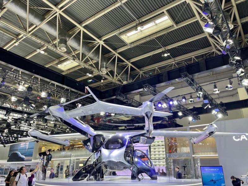 2026 पेइचिंग अंतरराष्ट्रीय ऑटोमोबाइल प्रदर्शनी का उद्घाटन