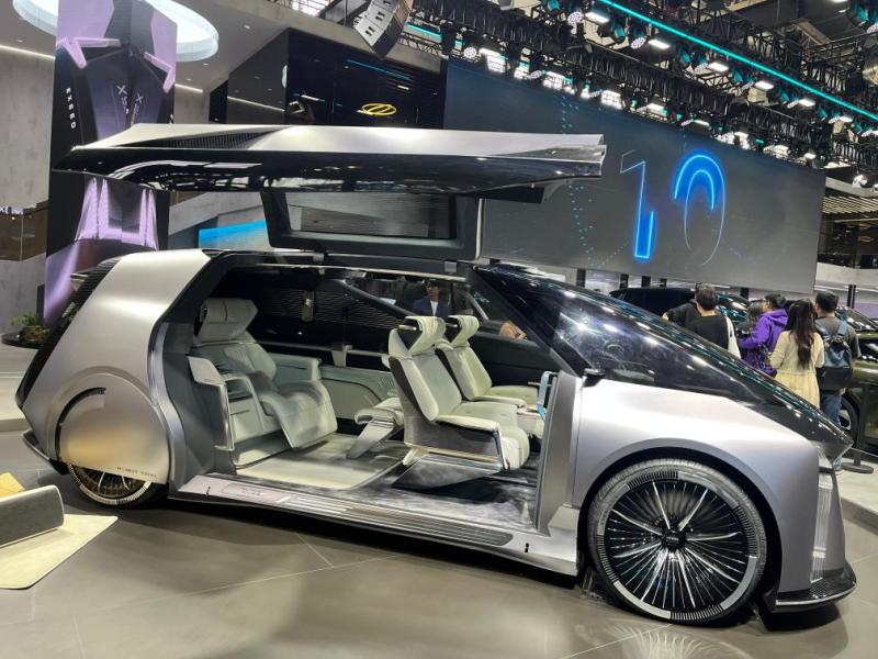 2026 पेइचिंग अंतरराष्ट्रीय ऑटोमोबाइल प्रदर्शनी का उद्घाटन