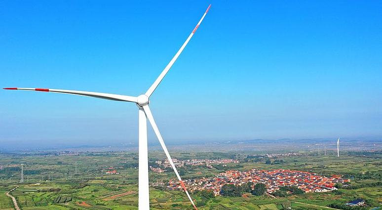 जुलाई के अंत तक चीन में बिजली उत्पादन की स्थापित क्षमता 11% बढ़ी